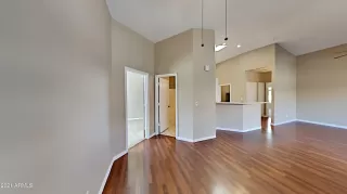 Photo #2: 6217873 Listing 