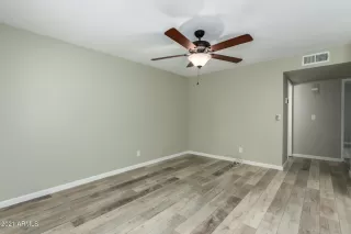 Photo #4: 6217945 Listing