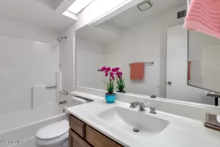 Photo #4: 6218067 Listing 