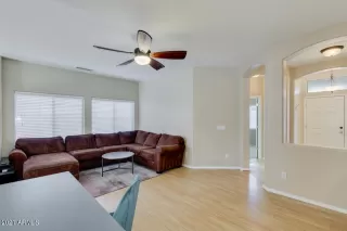 Photo #6: 6218119 Listing