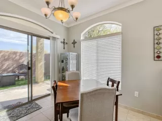 Photo #6: 6218558 Listing