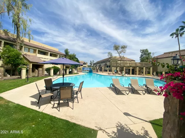 MLS: 6219036 Condo For Sale