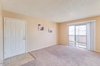 Photo #3: 6219326 Listing