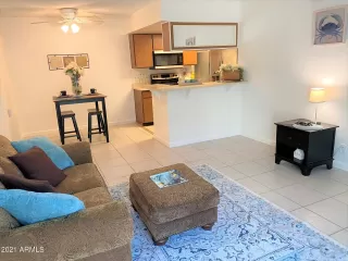 Photo #6: 6219342 Listing