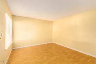 Photo #3: 6219600 Listing