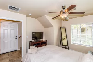 Photo #4: 6219648 Listing