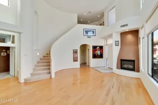 Photo #5: 6220023 Listing 