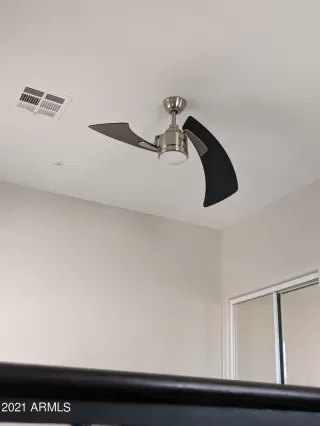 Photo #5: 6220181 Listing