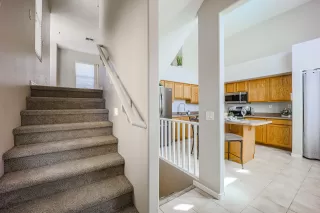 Photo #6: 6220289 Listing