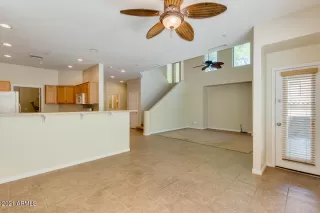 Photo #5: 6220412 Listing