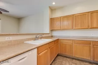 Photo #6: 6220412 Listing