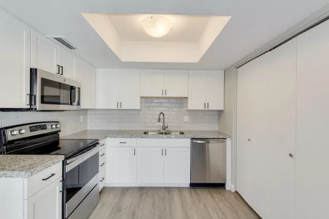 MLS: 6220682 Condo For Sale