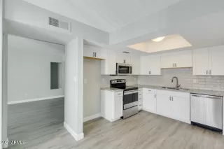 Photo #3: 6220682 Listing 