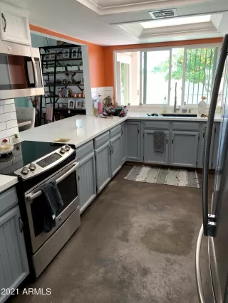 Photo #3: 6220843 Listing