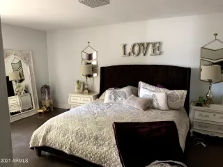 Photo #5: 6220843 Listing