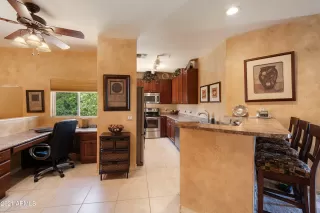 Photo #6: 6220858 Listing 