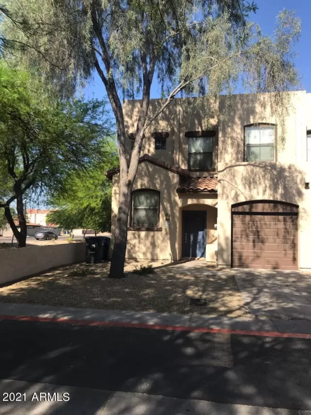 MLS: 6220931 Condo For Sale