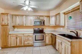 Photo #4: 6221138 Listing