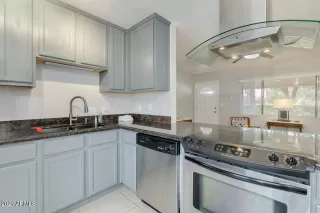 Photo #3: 6221211 Listing