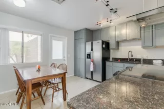 Photo #6: 6221211 Listing