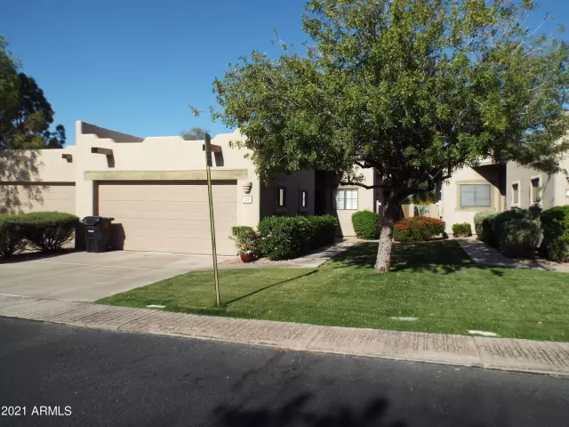 MLS: 6221380 Condo For Sale