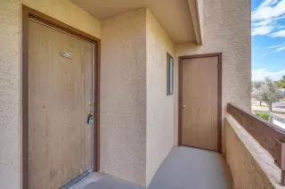 Photo #2: 6221393 Listing