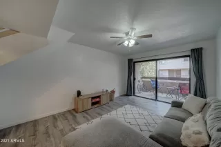 Photo #5: 6221393 Listing