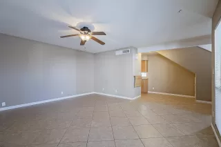 Photo #3: 6221431 Listing
