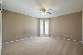Photo #6: 6221431 Listing
