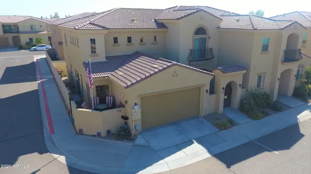 MLS: 6221735 Condo For Sale