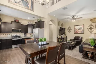 Photo #2: 6221735 Listing 