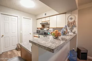 Photo #4: 6221758 Listing 