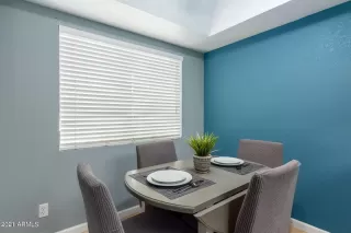 Photo #4: 6221813 Listing