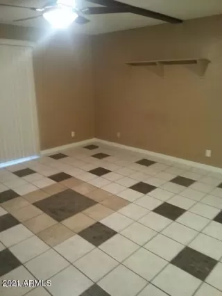 Photo #4: 6221837 Listing