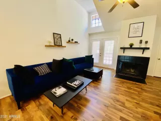 Photo #2: 6221900 Listing