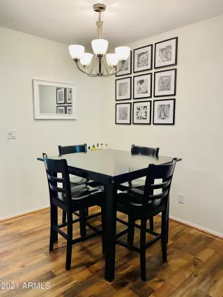 Photo #5: 6221900 Listing