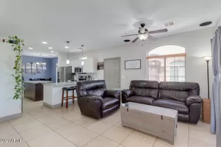 Photo #2: 6221949 Listing 