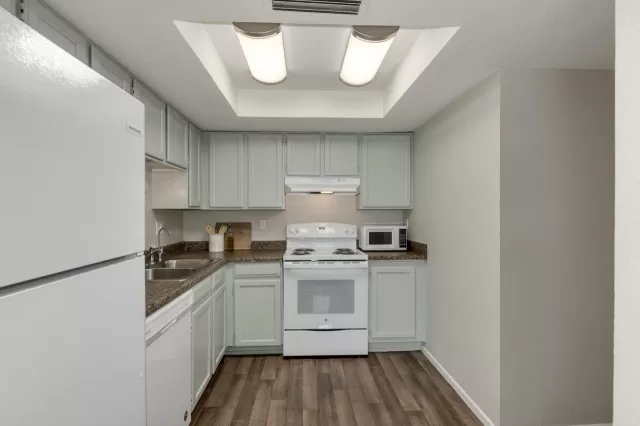 MLS: 6221952 Condo For Sale