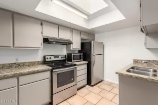 Photo #6: 6221965 Listing 