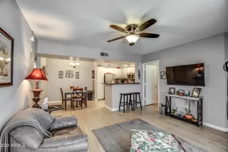 Photo #6: 6222257 Listing