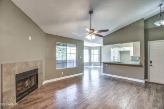 Photo #2: 6222300 Listing