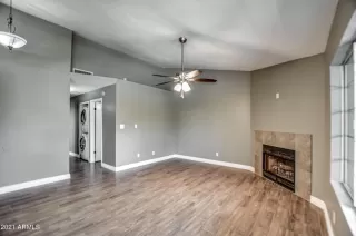 Photo #6: 6222300 Listing