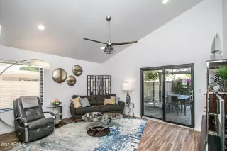 Photo #2: 6222469 Listing