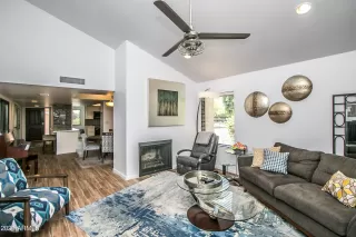 Photo #4: 6222469 Listing