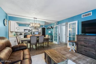 Photo #3: 6222503 Listing