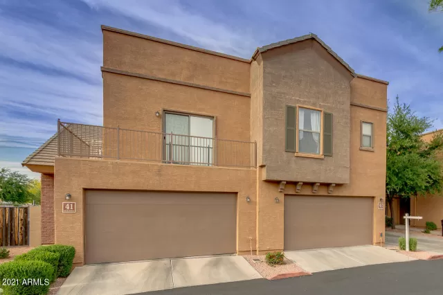 MLS: 6222592 Condo For Sale