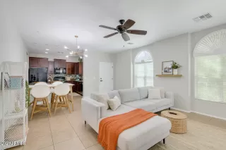 Photo #6: 6222626 Listing