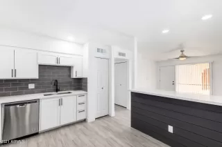 Photo #2: 6222726 Listing