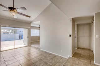 Photo #6: 6222950 Listing