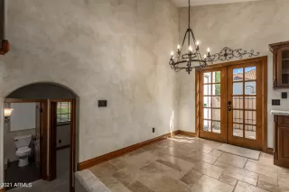 Photo #5: 6223037 Listing